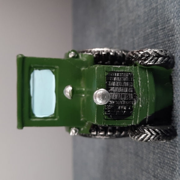 Fairy Garden Barn Tractor Set Metal Resin Indoor Outdoor Imagination Playtime - Picture 7 of 16